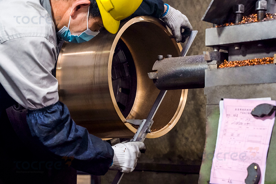Flanged Self-Lucbricating Ferens: Quid est, Quam eligere Iustum, et quomodo Inaugurare Recte